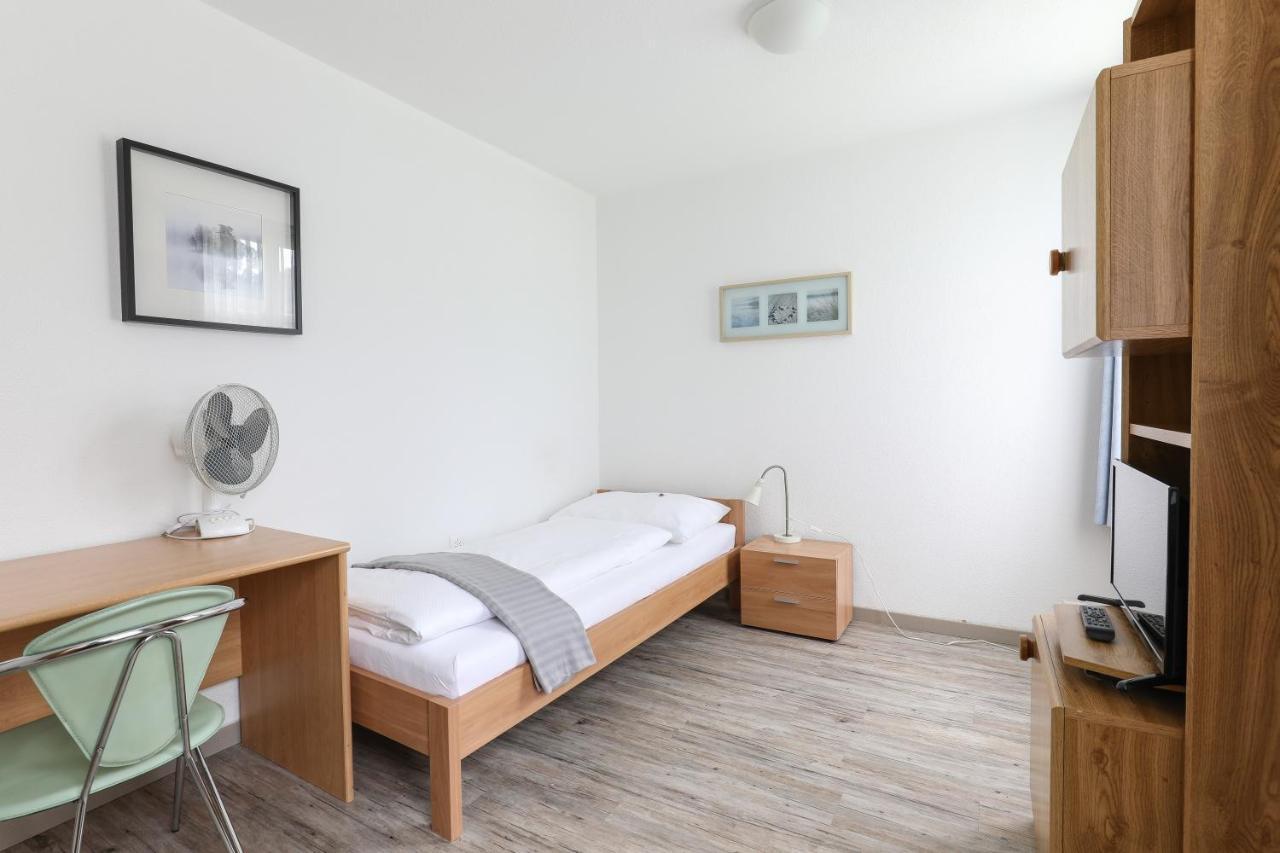 Hotel Loewen Niederuzwil Екстер'єр фото